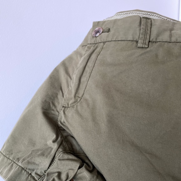 Uniqlo 10” Chino Shorts - Picture 4 of 4